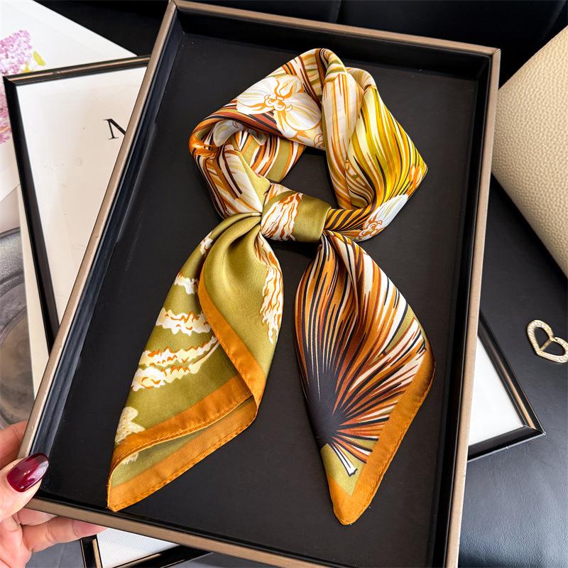 

Luxury Scarf Turban Hijab Print Women s Headscarf Fashion Shawl Neckerchief Bandana Handkerchief Windproof Square Headband Wraps 70x70cm