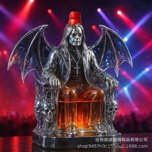 Radošs Ozzy Osbourne Melni Spārni Viskija