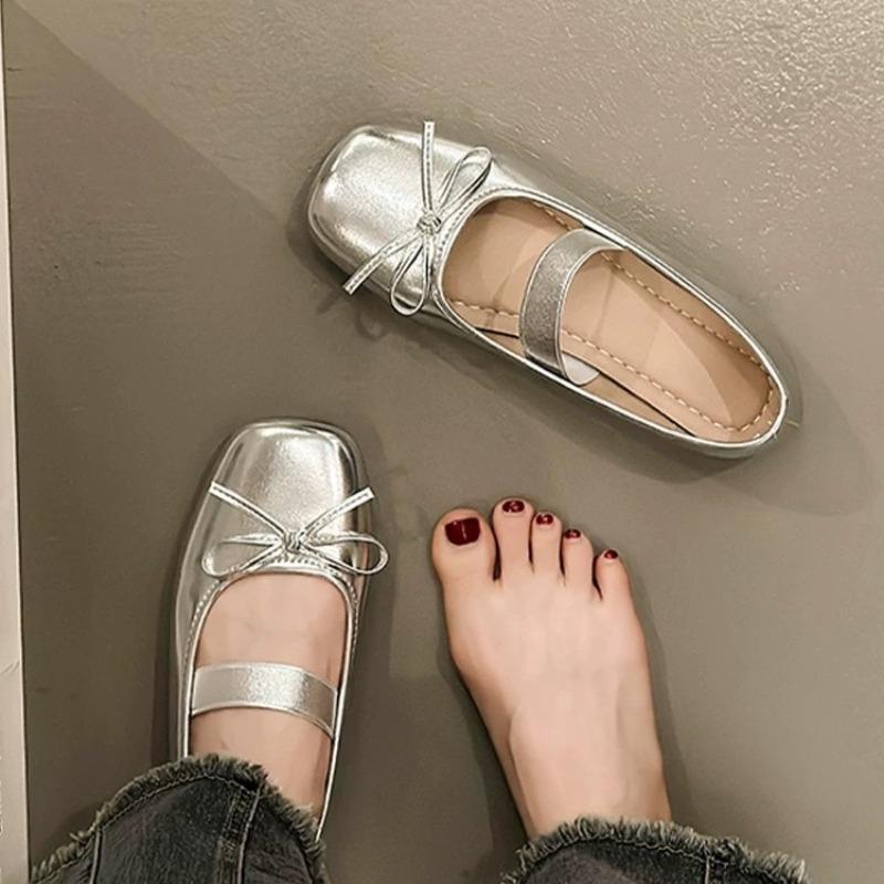 New low-heeled light-mouth silver single shoes for women's autumn soft-soled comfortable ballet retro Mary Jane shoes for women