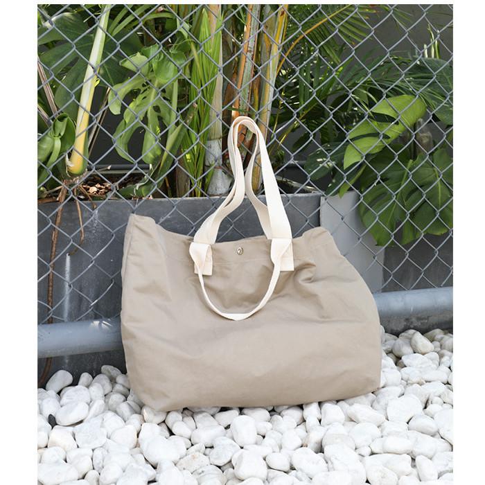 IELGY Korean version of casual large-capacity nylon handbag, simple literary Mori canvas bag