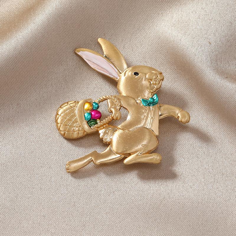 Mute Gold Zodiac Rabbit Brooch Retro Animal Pin Cute Schoolgirl Bag Buckle Accessories