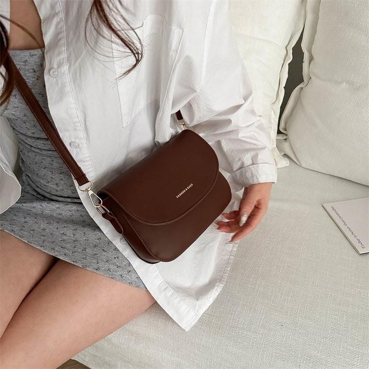 Chic Stylish Small Square Shoulder Bag For Women In Trendy Colors Perfect For Everyday Use