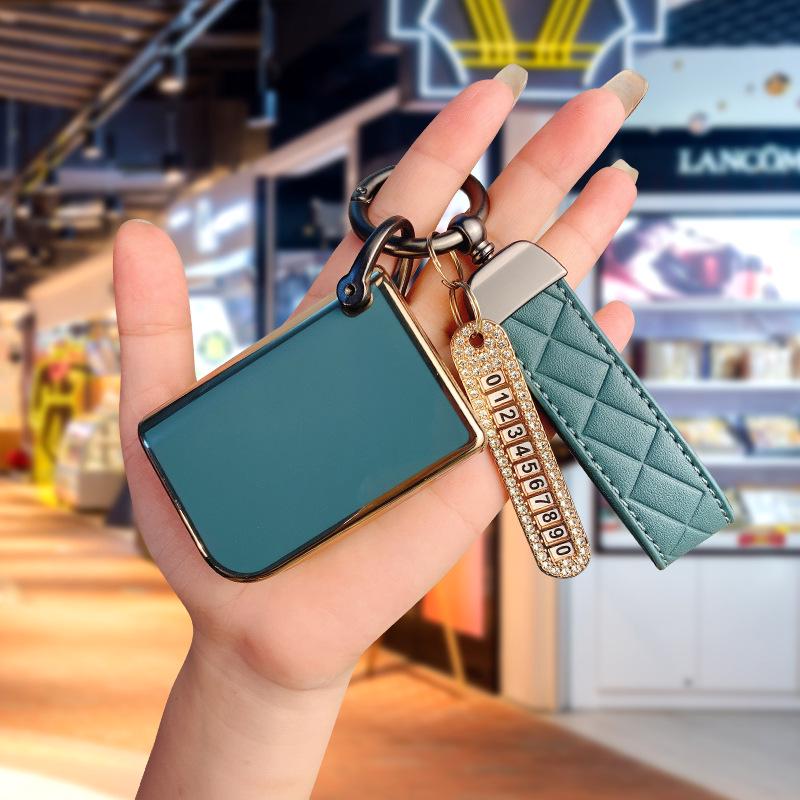 Lynk & Co 06 Key Case 2023: Limited Edition, New Model, Unisex Car Bag with Cute Buckle Shell.