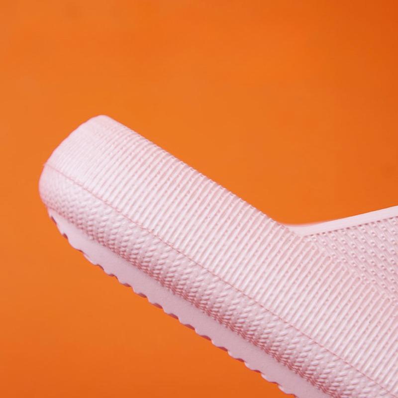 Thick Platform Cloud Slippers Women Fashion Buckle Soft Sole Pillow Slides Sandals Woman 2023 Summer Beach Non-Slip Flip Flops