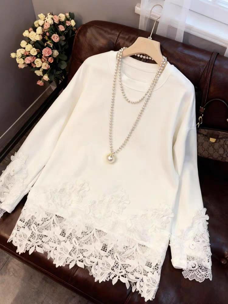 Plus-Size Women's Lace Spliced Mid-Length Sweatshirt: New Long-Sleeved Base Layer for Spring and Autumn, Belly-Covering Design