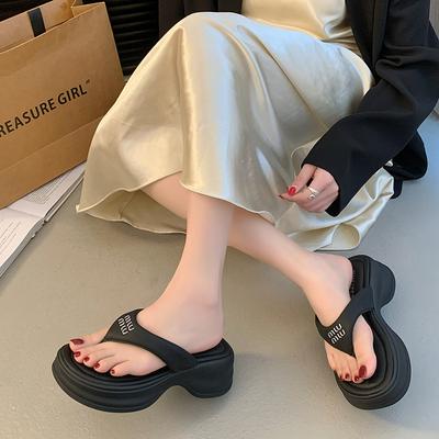 Thick-bottomed Beach Cool Slippers Women's 2025 Summer New Non-slip Outer Wear Fashionable Flip-flops Small Height-increasing Slippers