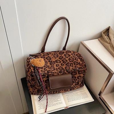 Retro-Leopardenmuster-Wildledertasche für Damen im Herbst und Winter, neue Mode, multifunktionale Umhängetasche