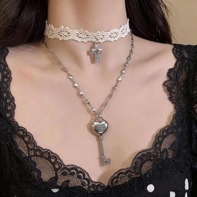 Gothic Heart Key Lace Pendant Necklace - Light Luxury Clavicle Chain Jewelry