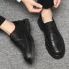 New 2024 Autumn Early Winter Shoes Men Brogues Flat Thick Sole Mens Casual Shoes Black Leather Male Footwear A4832