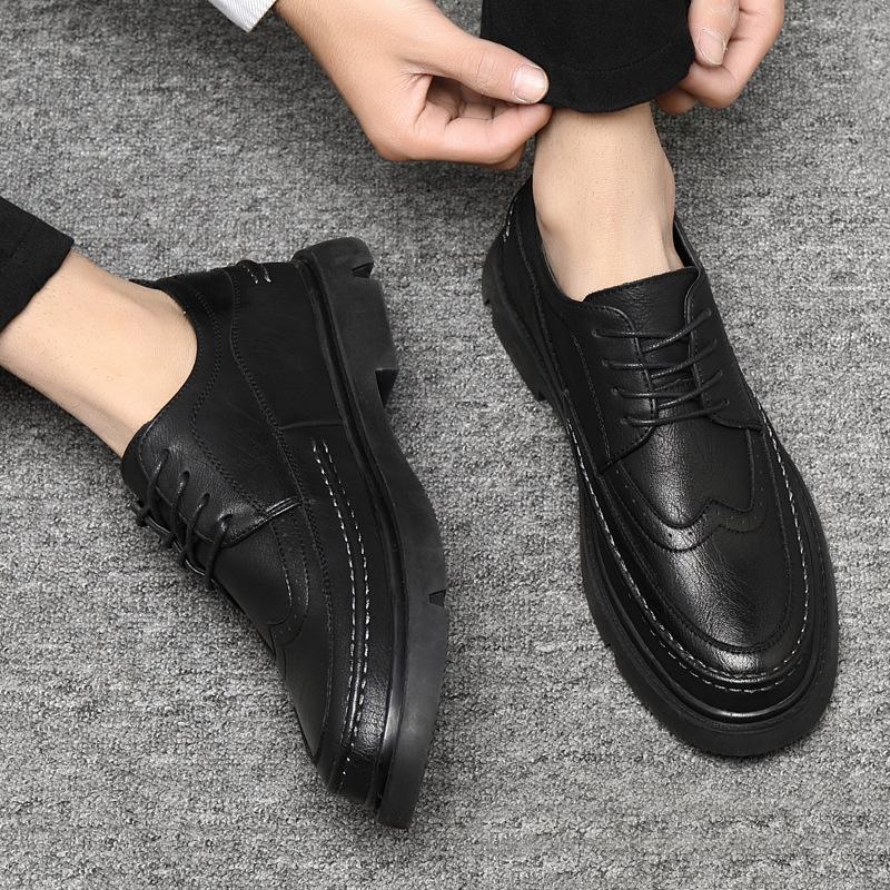 New 2024 Autumn Early Winter Shoes Men Brogues Flat Thick Sole Mens Casual Shoes Black Leather Male Footwear A4832