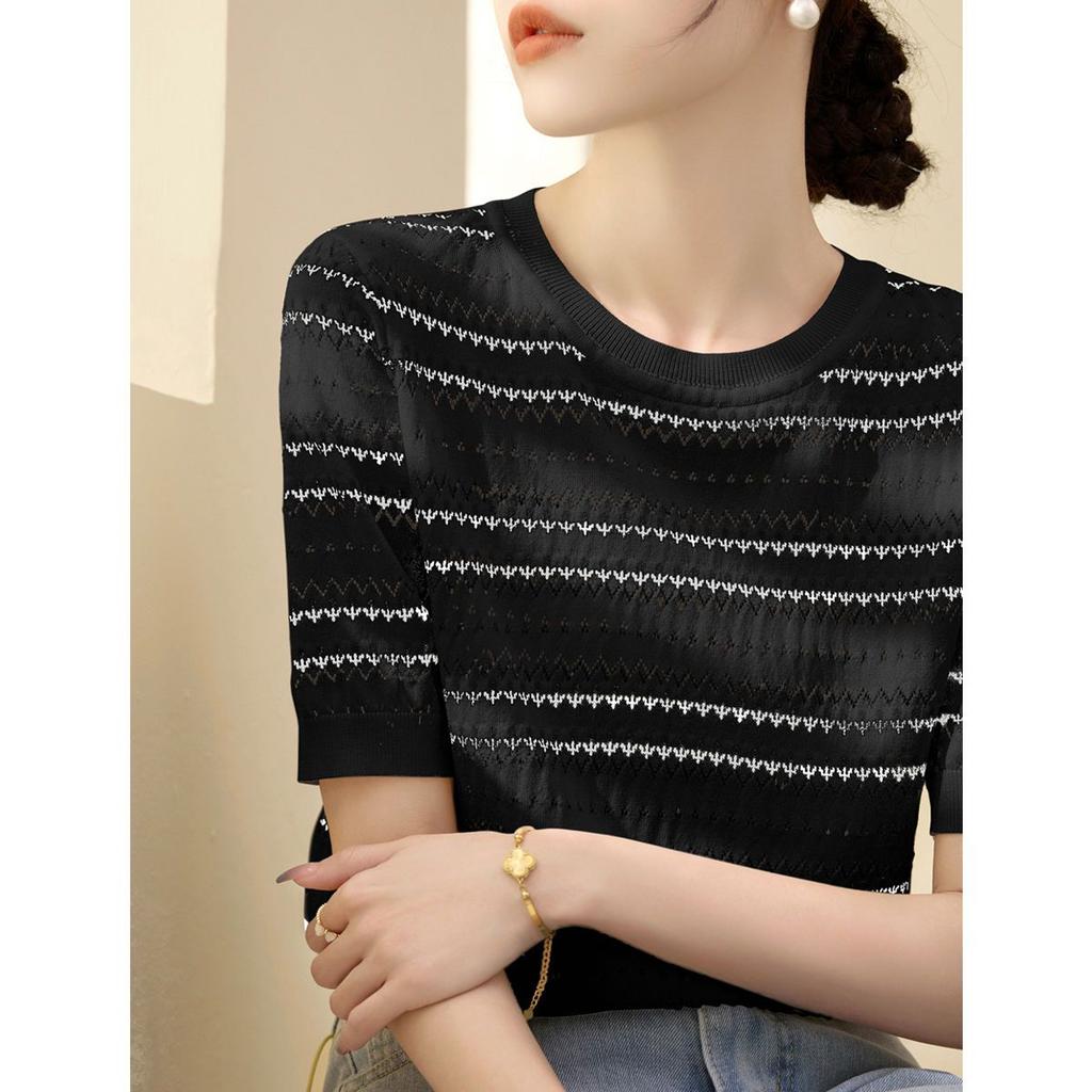 Summer Women's Knitted T-shirt Thin Cut and Slimming Round Neck Short Sleeved T-shirt