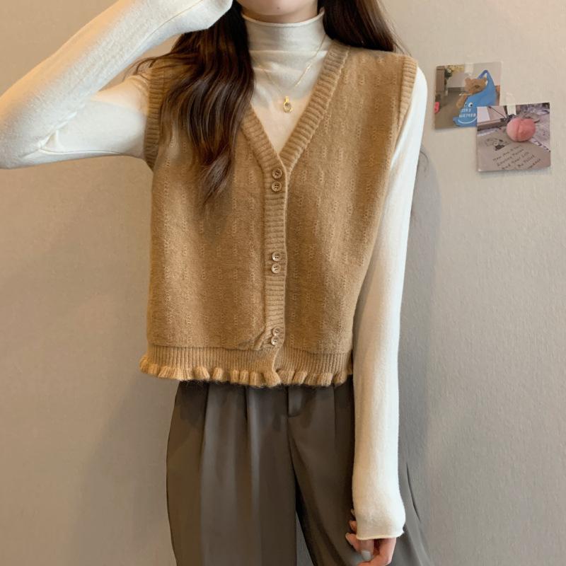 Women's Knitted Vest Outfit with Fungus Edge Hem Design V-neck Sweater Vest