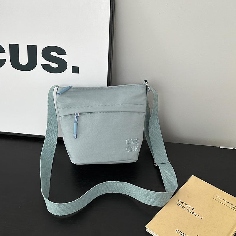 Nylontuchbeutel Damen neuer trendiger Mode tragbare kleine Bucket Bag vielseitige Schulter Umhängetasche