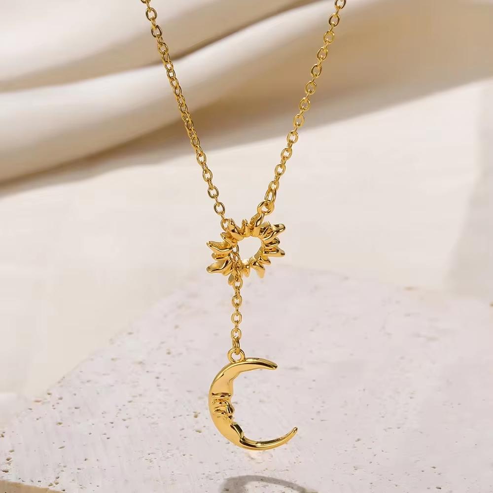 Stainless Steel Sun Pendant Necklace for Women Fashion Gold Color Zircon Charm Chain Necklaces Trendy Aesthetic Jewelry Gift