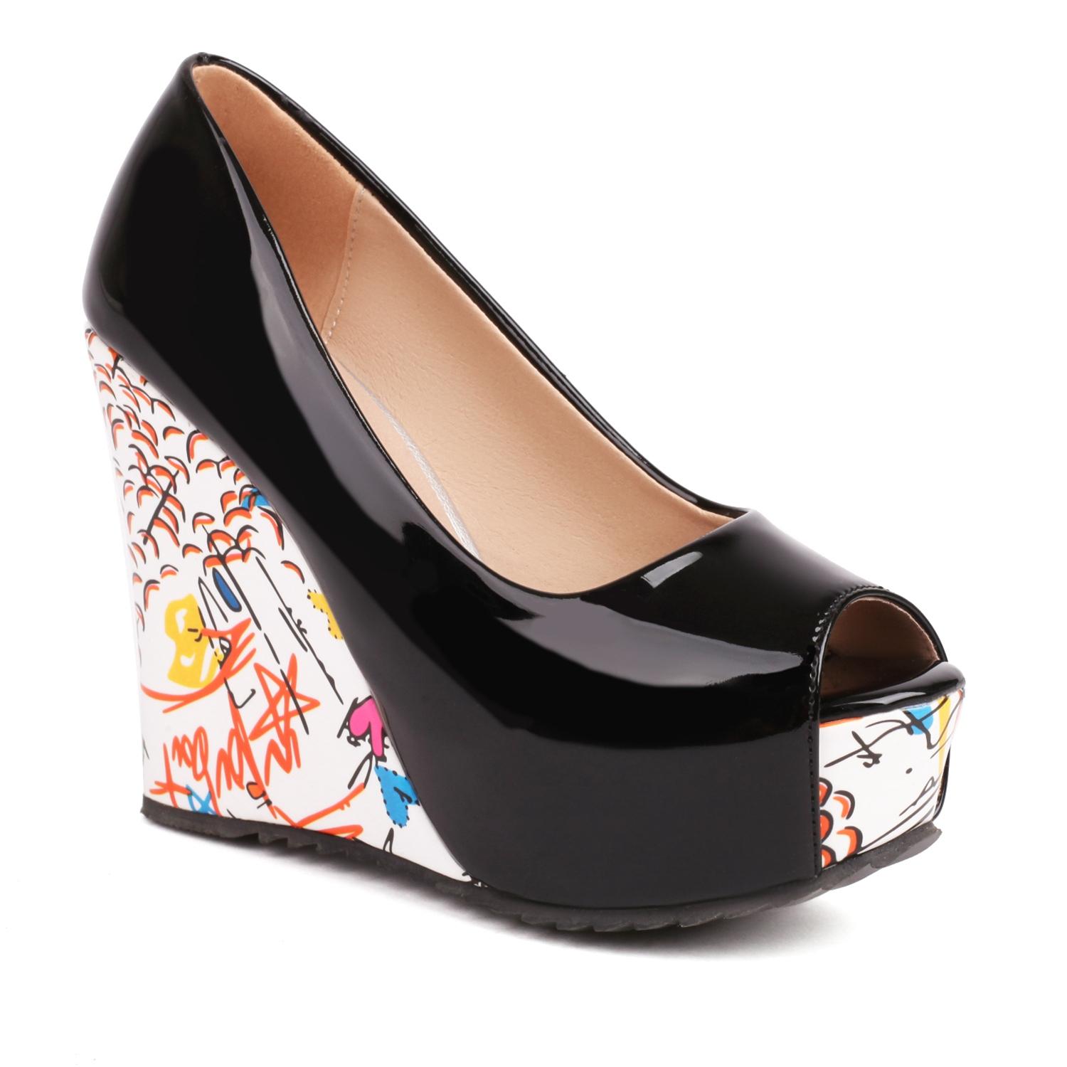 

Жіночі босоніжки Зручні босоніжки на похилому каблуці Водонепроникні туфлі на платформі з піднятим ротом Велике жіноче взуття 39 чорний