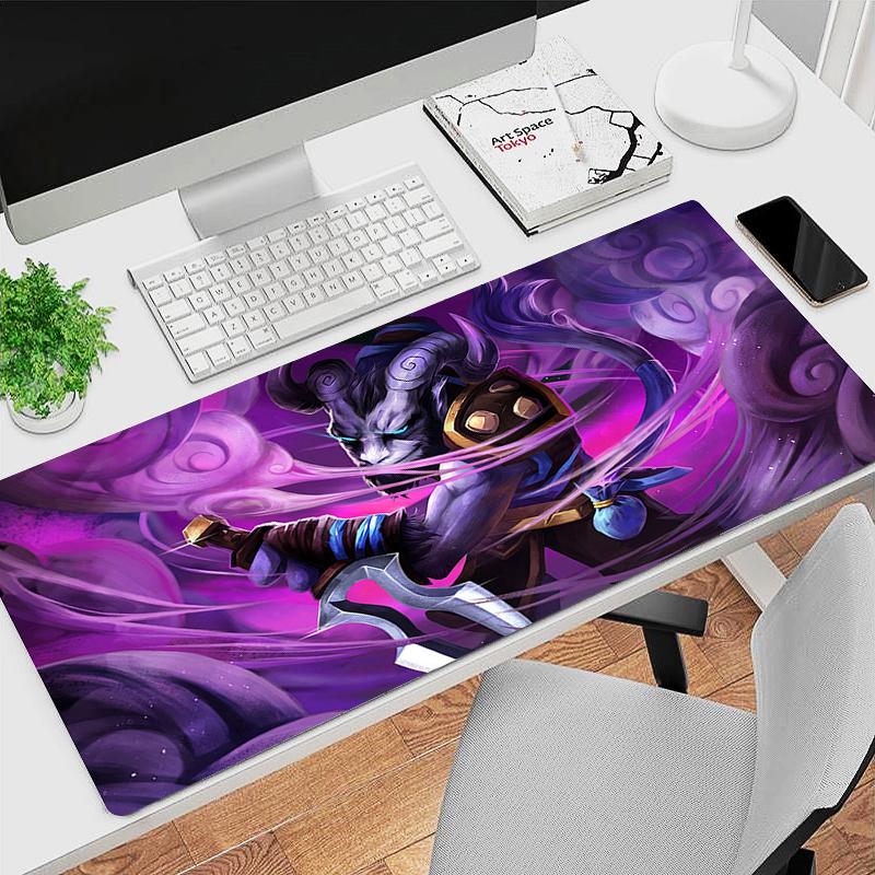 Gaming Mouse Pad Antislip Stitched Edges Red Black Anime Girl Artwork Print Keyboard Pad for Gamer Home Office Desk Mat