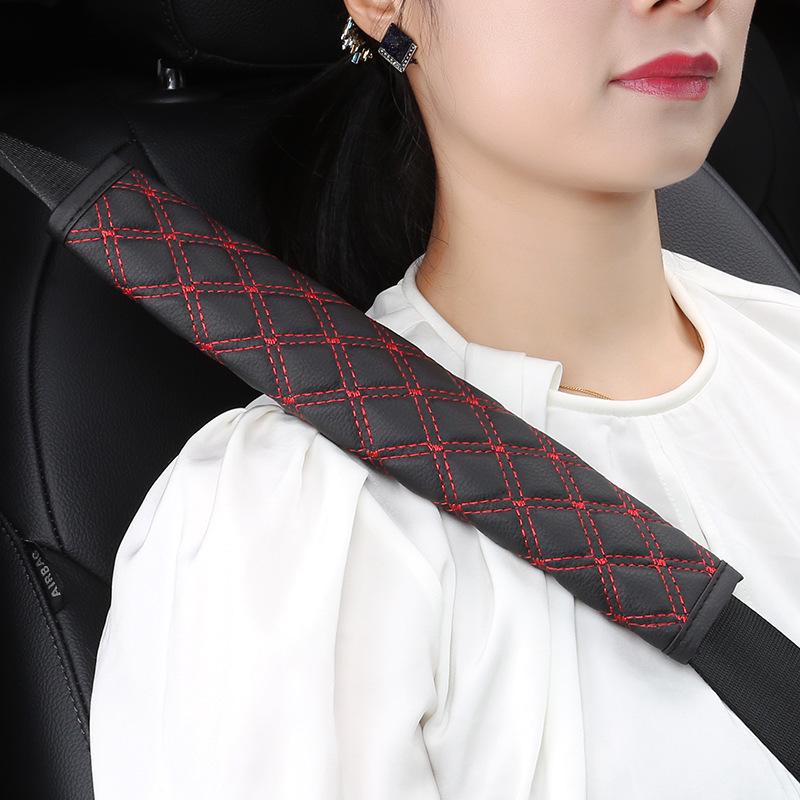 Diamond Pattern Leather Seat Belt & Shoulder Pad Set for Child Safety