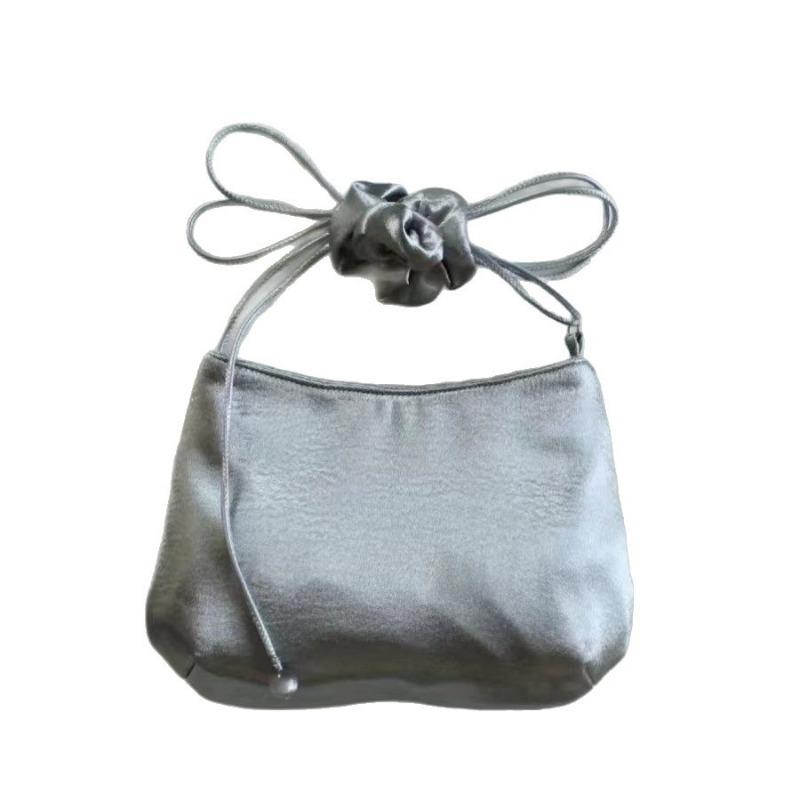 This Satin Bucket Bag Is A Trendy High-end and Minimalist Single-shoulder Crossbody Bag for Commuting