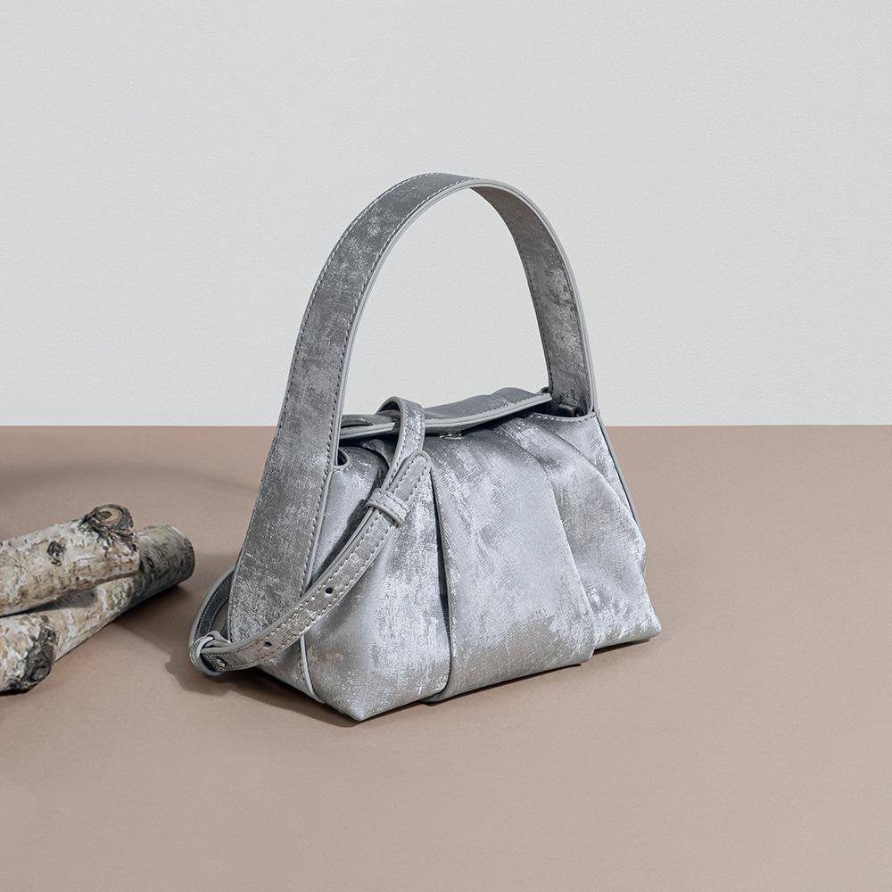 Chinese Style Cloud Bag Chinese Style Satin Leather High-end Pleated Handbag Leather Crossbody Bag for Women