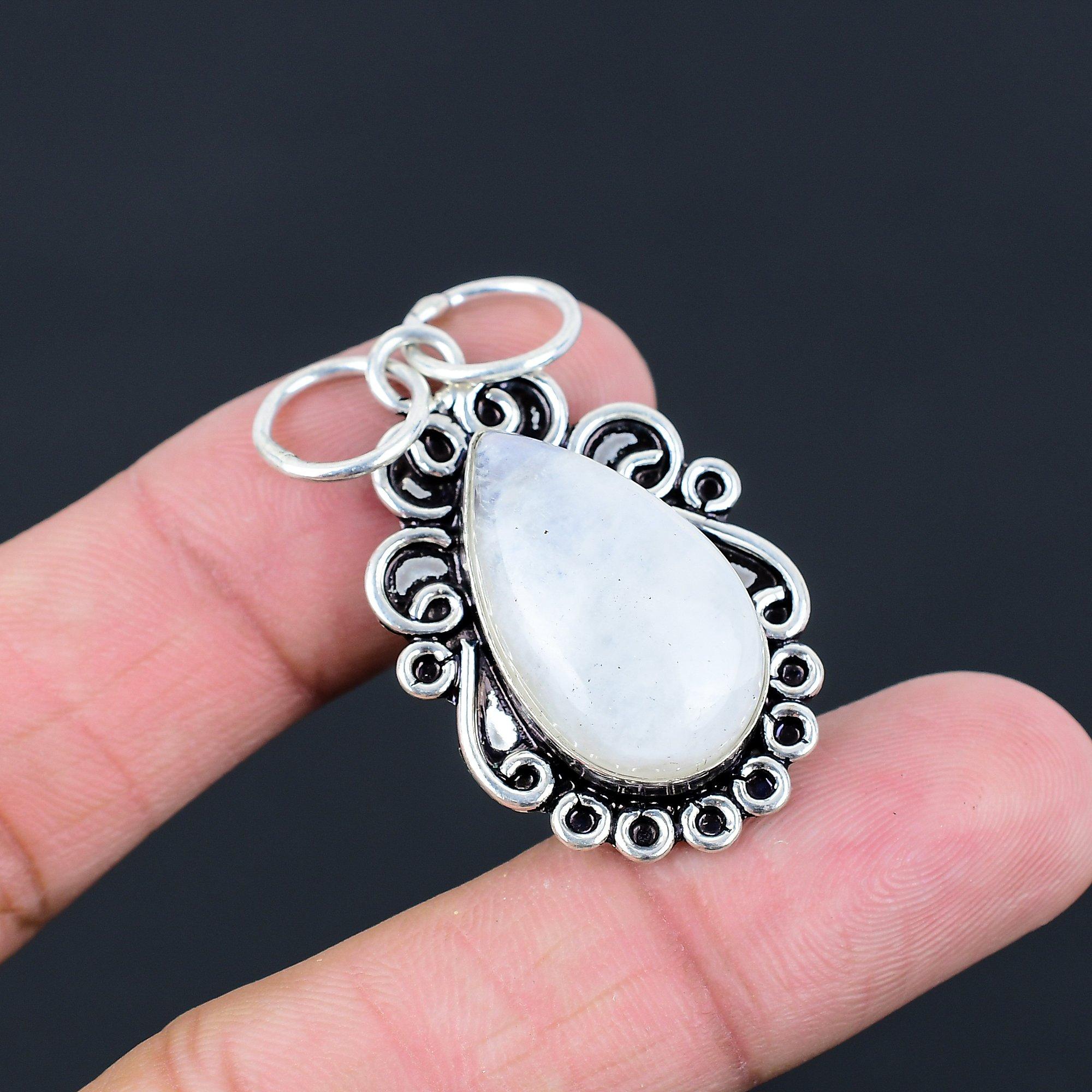 925 Sterling Silver Pear Natural Rainbow Moonstone Daughter New Pendant Jewelry