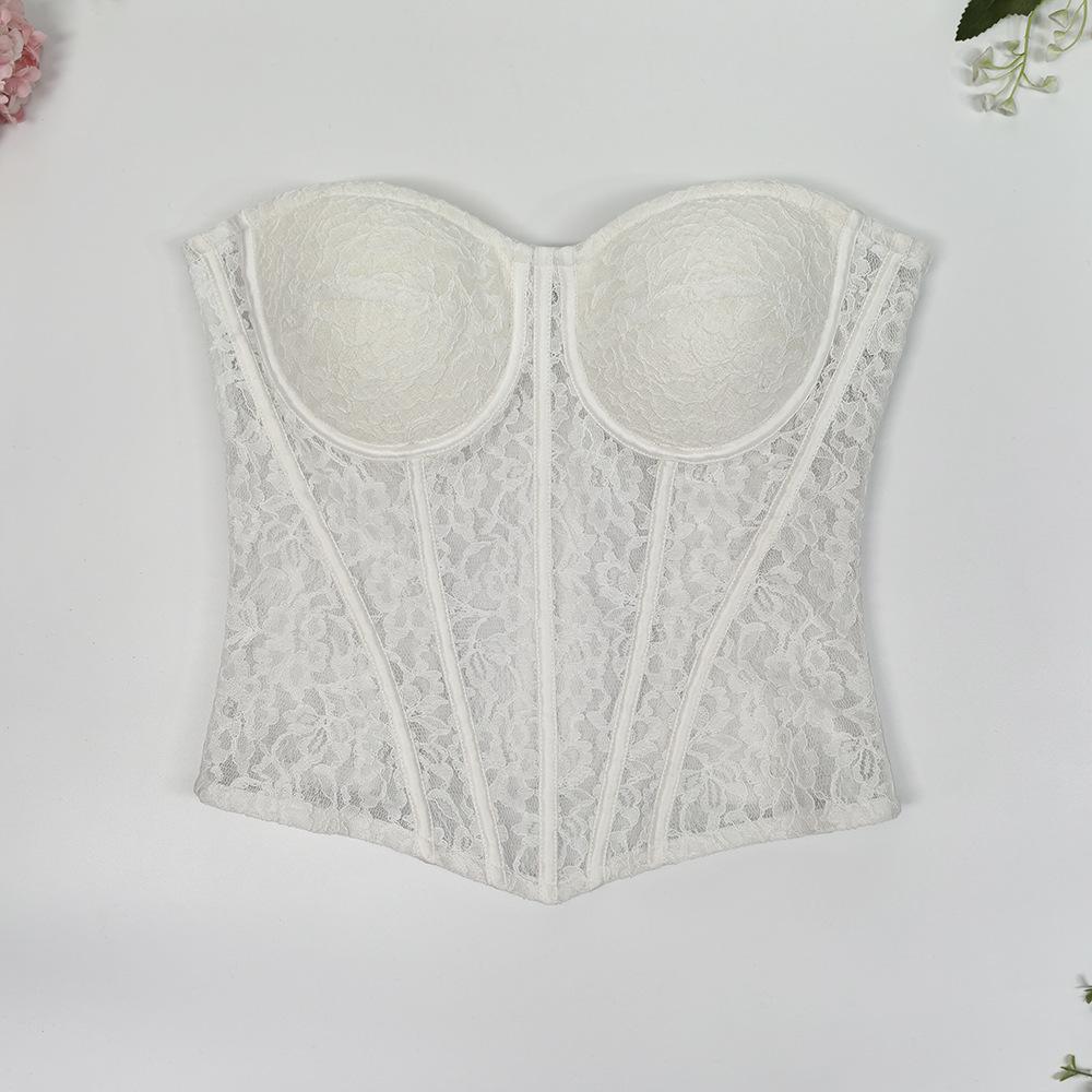 Corsés, ropa de mujer moderna y elegante