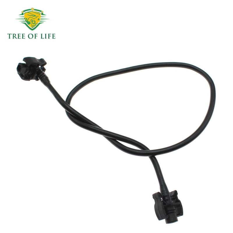 Radiator Expansion Water Overflow Hose Pipe For Citroen C1 Peugeot 107 Ford FIESTA MK6 8V218B081BD 1562827 8V218B081BC 1504772