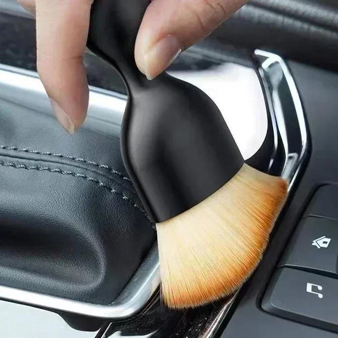 Car Interior Cleaning Soft Brush Tool Dust Remover For BMW X1 X3 X5 X4 X6 G30 G20 E46 E90 E60 F10 F30 F20 F40 E39 E36 E70 E87