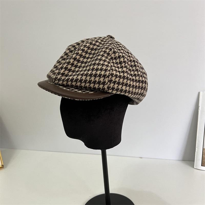 

Autumn and winter new Qiandongge Beret hat women s literary and retro newsboy hat showing face small cloud octagonal hat M（56-58cm） темно-коричневого кольору