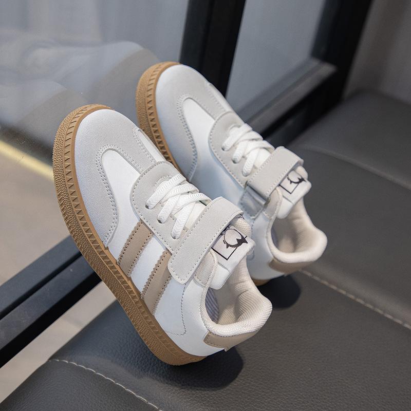 Boys and Girls' Daily Outdoor Casual Shoes with Velcro Design, Convenient and Comfortable for Spring