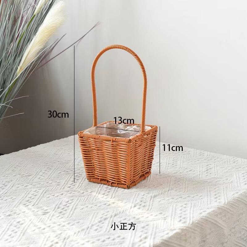 

Woven flower arrangement flower basket Hand-held flowers Straw bamboo confinement handmade basket Baby egg decoration Home flower basket Color