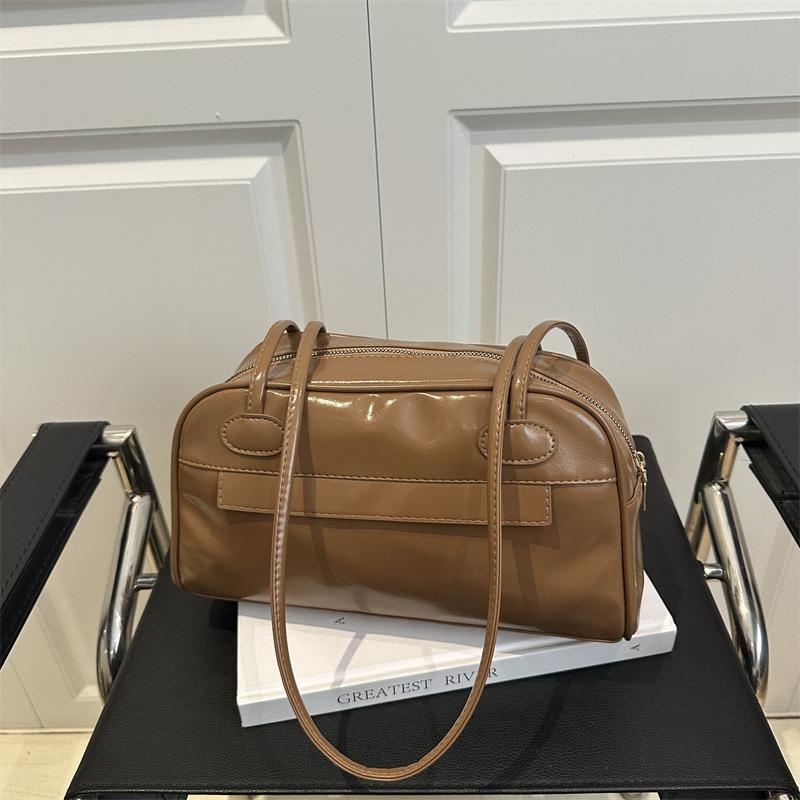 New High End Autumn and Winter Shoulder Bag for Women Fashion Versatile Casual Texture Niche Commuting Handbag