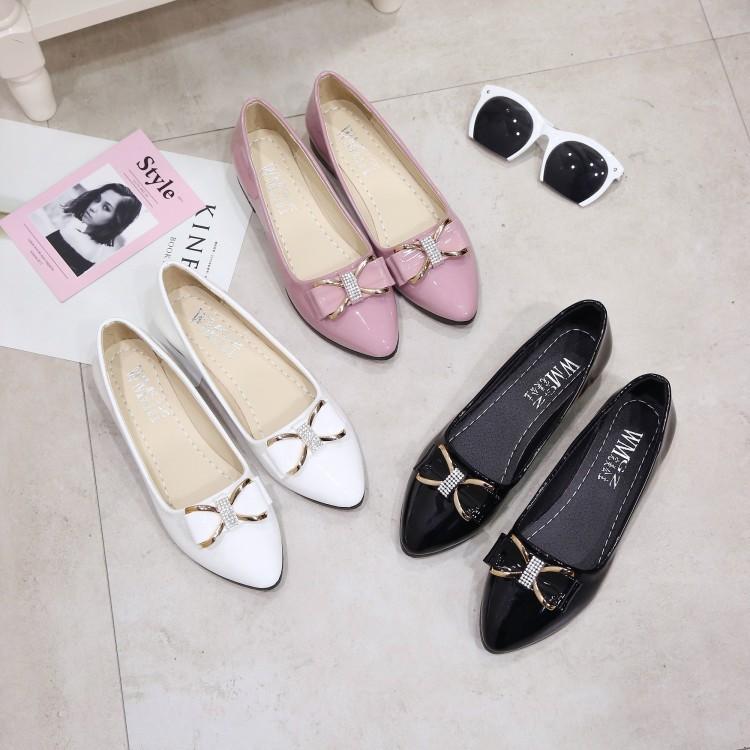 Women's Pointed Toe Low Heel Pumps PU Leather Bow Rhinestone Decor Slip on Flats Comfortable Block Heel Shoes