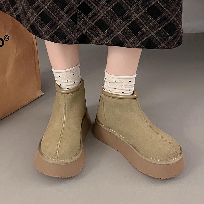 Fashion versatile, lightweight and warm thick-soled snow boots for women 2025 new autumn and winter velvet thickened one-pedal cotton shoes