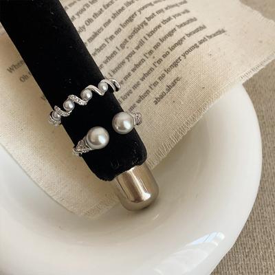 Bague Ouverte en Fil de Perle Zircon Délicat pour Femme Sens du Design de Niche Tempérament Élégance Unique Bague Polyvalente