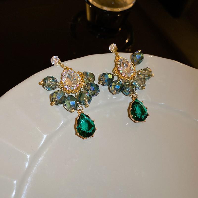 Retro High-End Silbernadel Diamantbesetzte Blumenohrringe, Europäische und Amerikanische Übertriebene Temperamentsohrringe, Leichter Luxus Nischenohrringe