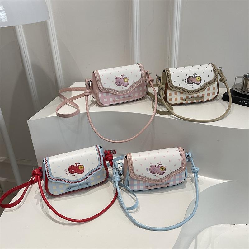 Cute pink apple niche women's bag new underarm shoulder bag portable niche women's bag commuter small square bag