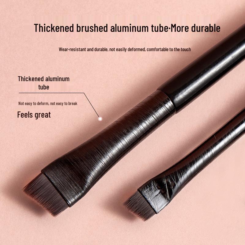 Gemon Blade Multi-Purpose Makeup Brush: Eyeliner, Eyeshadow, Concealer, Angled Brow & Detail Brush