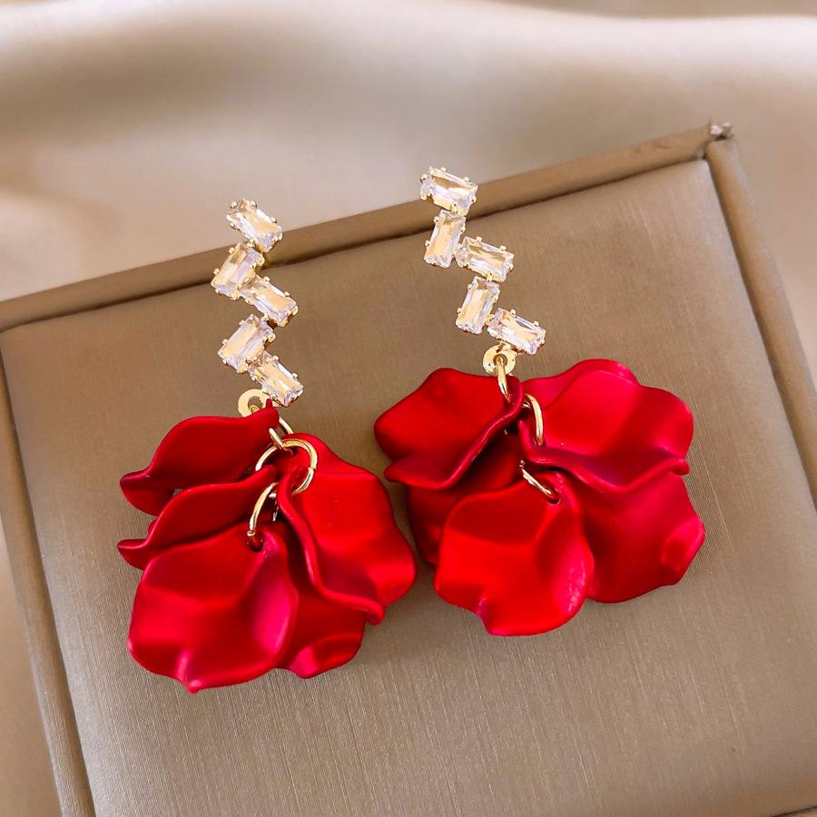 Silver needle European and American zircon acrylic petal fringed earrings stud earrings personalized earrings