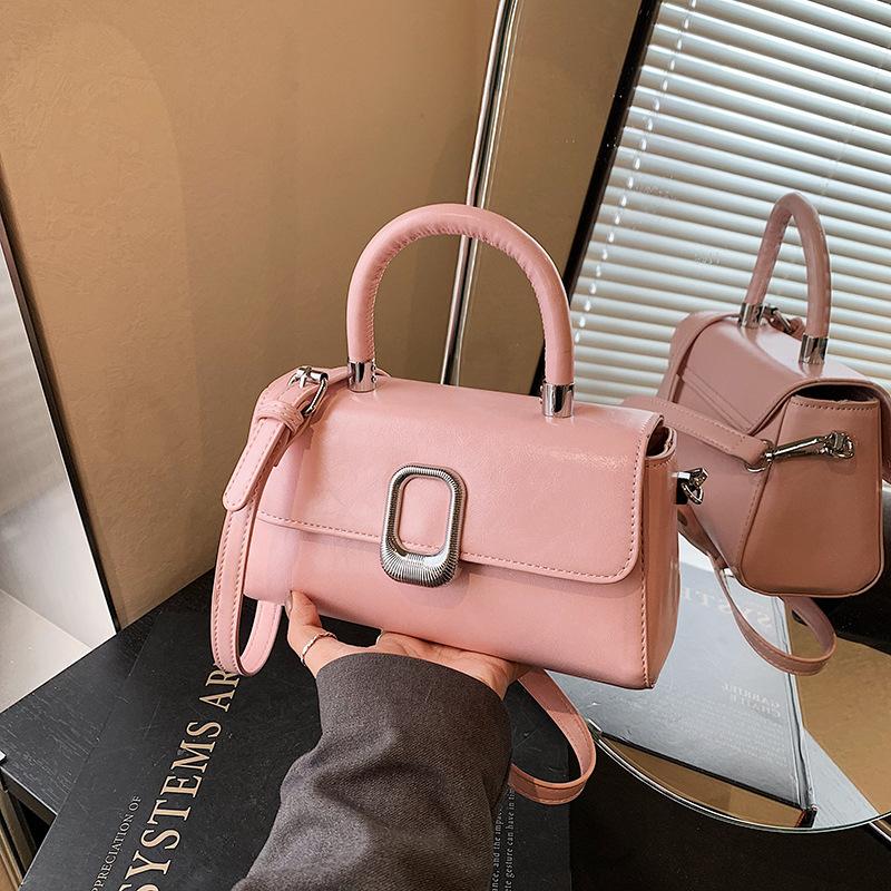 

Простая сумка через плечо, маленькая квадратная сумка, новая модная сумка через плечо 2025, тренд, универсальная, темпераментная сумка-мессенджер 22*8*13 розовый