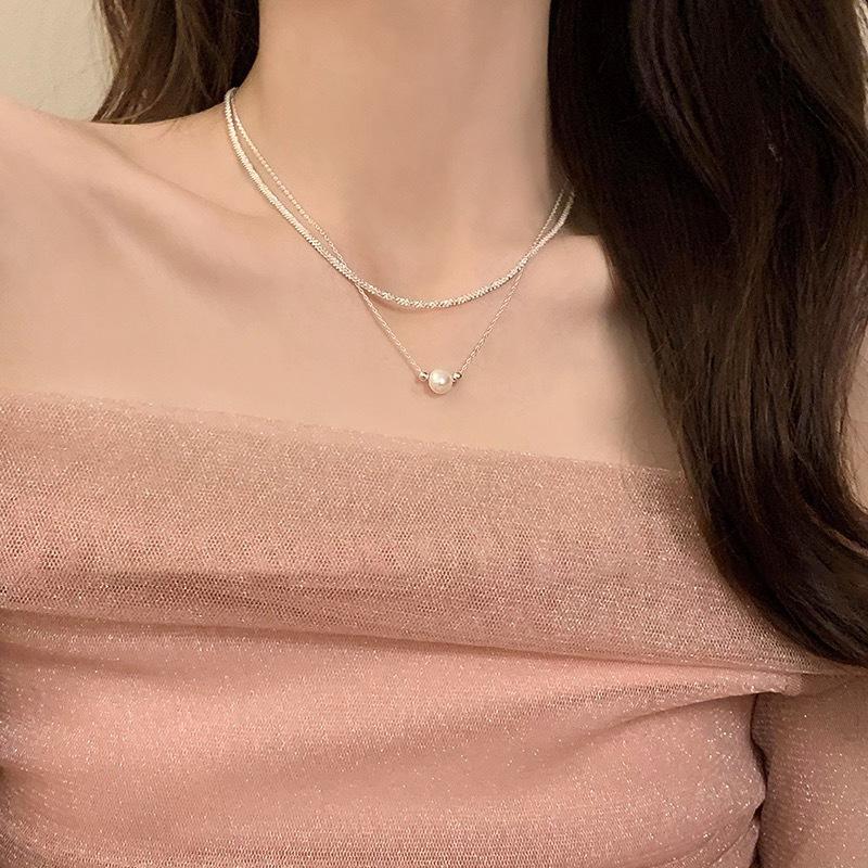 Double-layer stacked pearl necklace women's temperament high-end design sense niche neck chain collarbone chain 2025 new explosion
