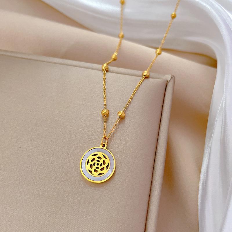Titanium Steel Shell Camellia Minimalist Stove Real Gold Necklace Female Collarbone Chain Accessories