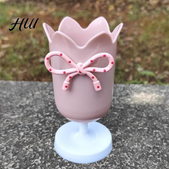 Textured Pen Holder Tulip Cute Desktop Organizer for Girls Students Smooth Surface Multi-Function Pencil Cup Desk Decor Home Office Wear-resistant