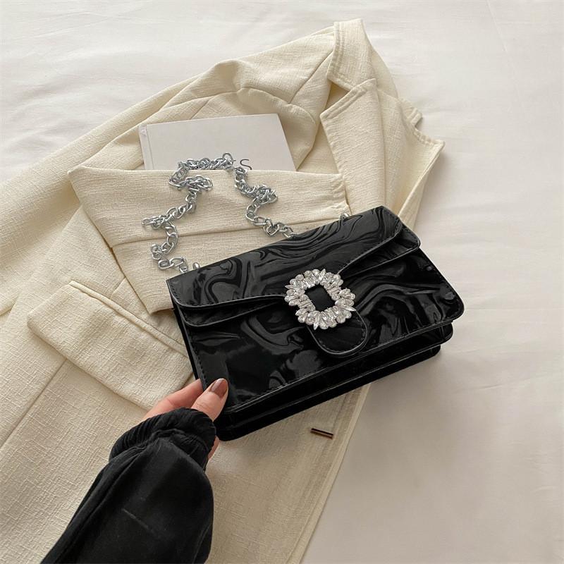 Trendy Summer Fashionable Shoulder Bag With Unique Chain Design Perfect For Daily Use