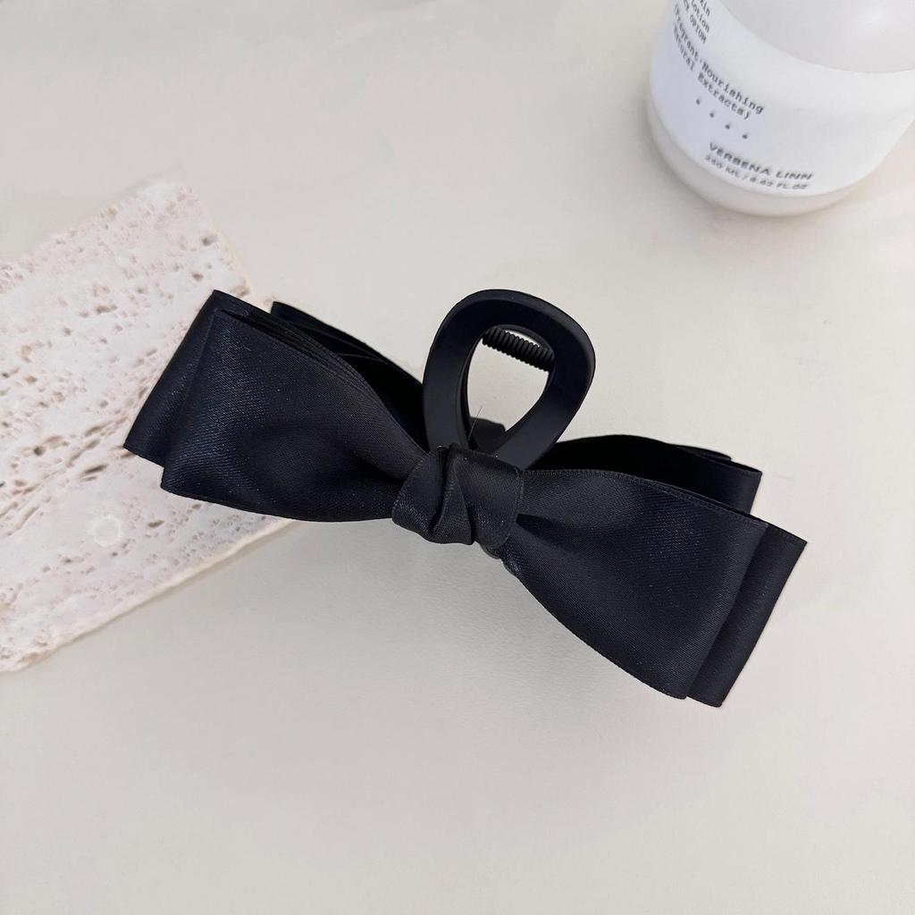 Hepburn-Style Black Double-Sided Bow Shark Hair Clip for Women
