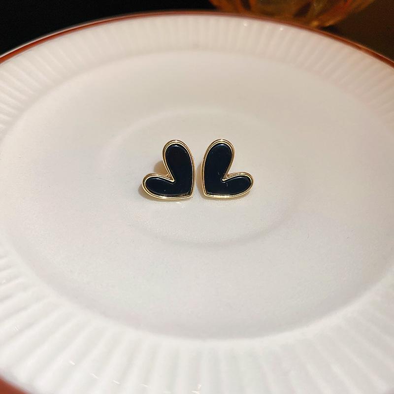 Black Enamel Oil Drop Butterfly Earrings Retro Versatile High-end Stud Earrings Niche Earrings Women