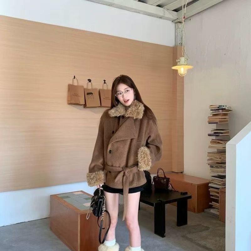 Korean High-End Coffee Plush Patchwork Winter Coat for Women - Versatile, Slimming, Woolen, New Arrival