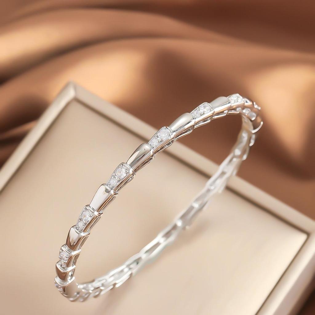 European & American Luxury Gold-Plated Zircon Snake Bracelet - High-End Retro Style for Women