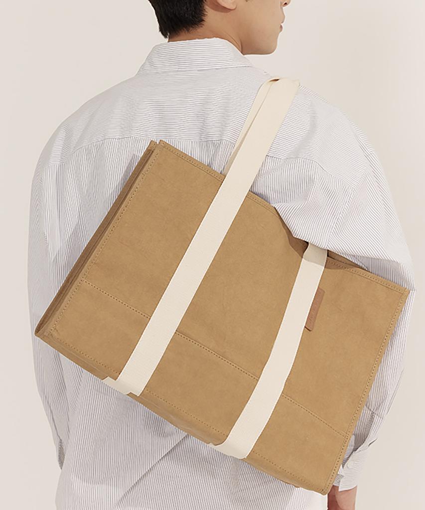 Out Of The Woods Park Si-Raji Tote