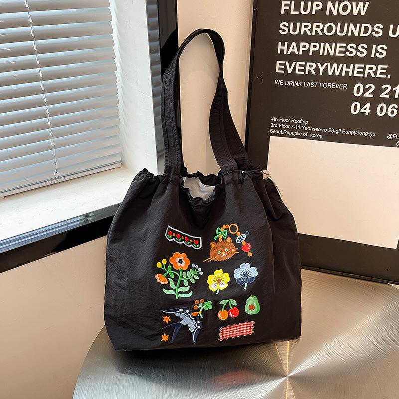 

Новая милая мультяшная универсальная женская сумка, студенческая сумка через плечо, сумка для покупок, вместительная сумка-тоут для поездок на работу чёрный