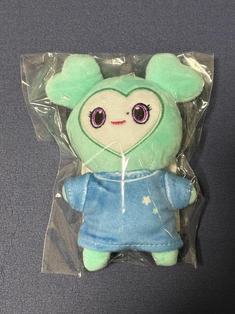 [USED] TWICE MIVELY Bag Charm Mina